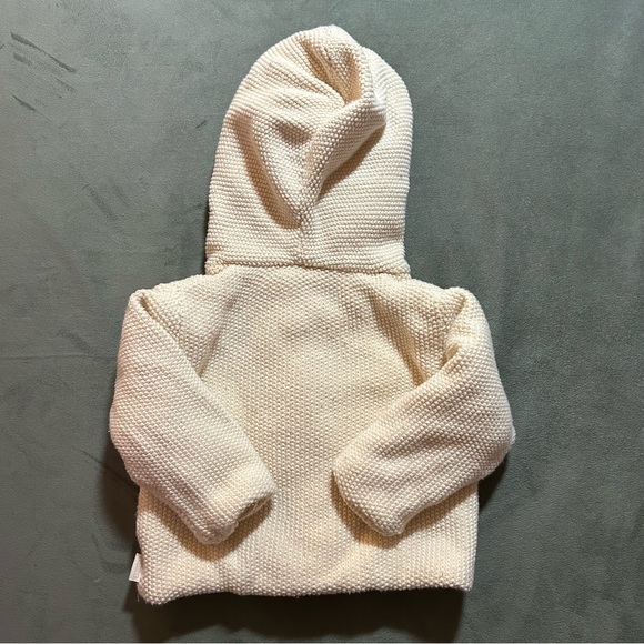 Disney Cream bunnies sweater (size 3-6 months) - Picture 2 of 8